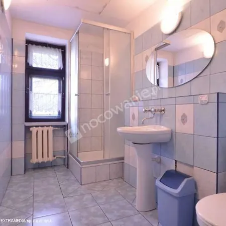 Homestay Isma - Tanie Pokoje W Centrum Karpacza, Bezplatny Parking, Cicha Okolica