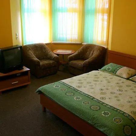 DOM TURYSTÓW - tanie pokoje w centrum Karpacza, bezpłatny parking, cicha okolica Karpacz